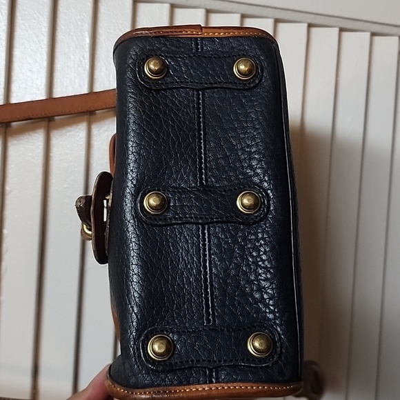 Vintage Dooney & Bourke Black Brown All Weather Leather Crossbody/Shoulder Bag - Picture 4 of 9
